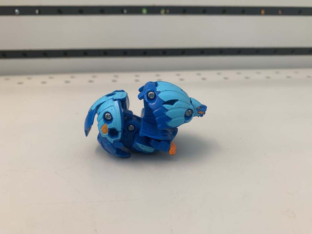 Bakugan Aquos Pegatrix B400 Blue Collectible Action Figure